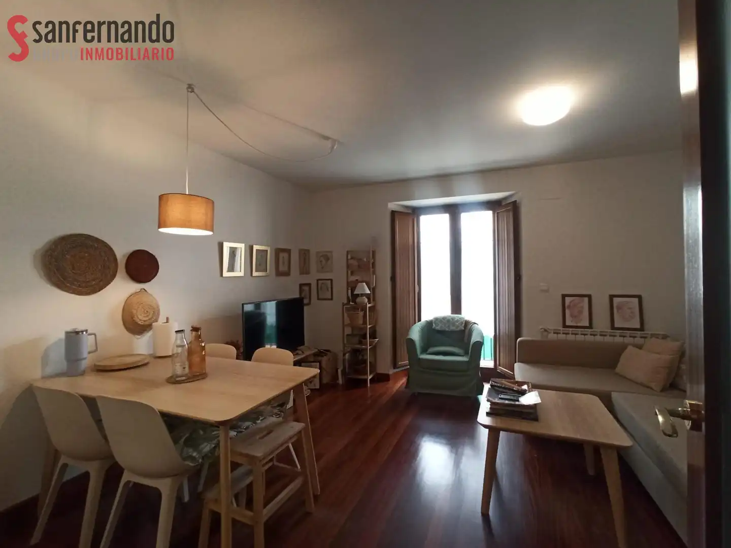 Sala de estar de Apartamento en venta en Torrelavega  con Calefacción, Amueblado y Balcón