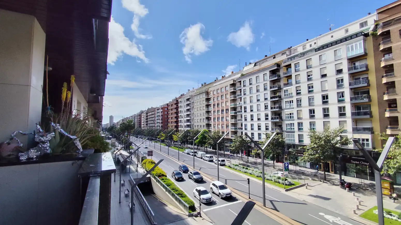 Vista exterior de Pis en venda en  Logroño amb Calefacció i Terrassa