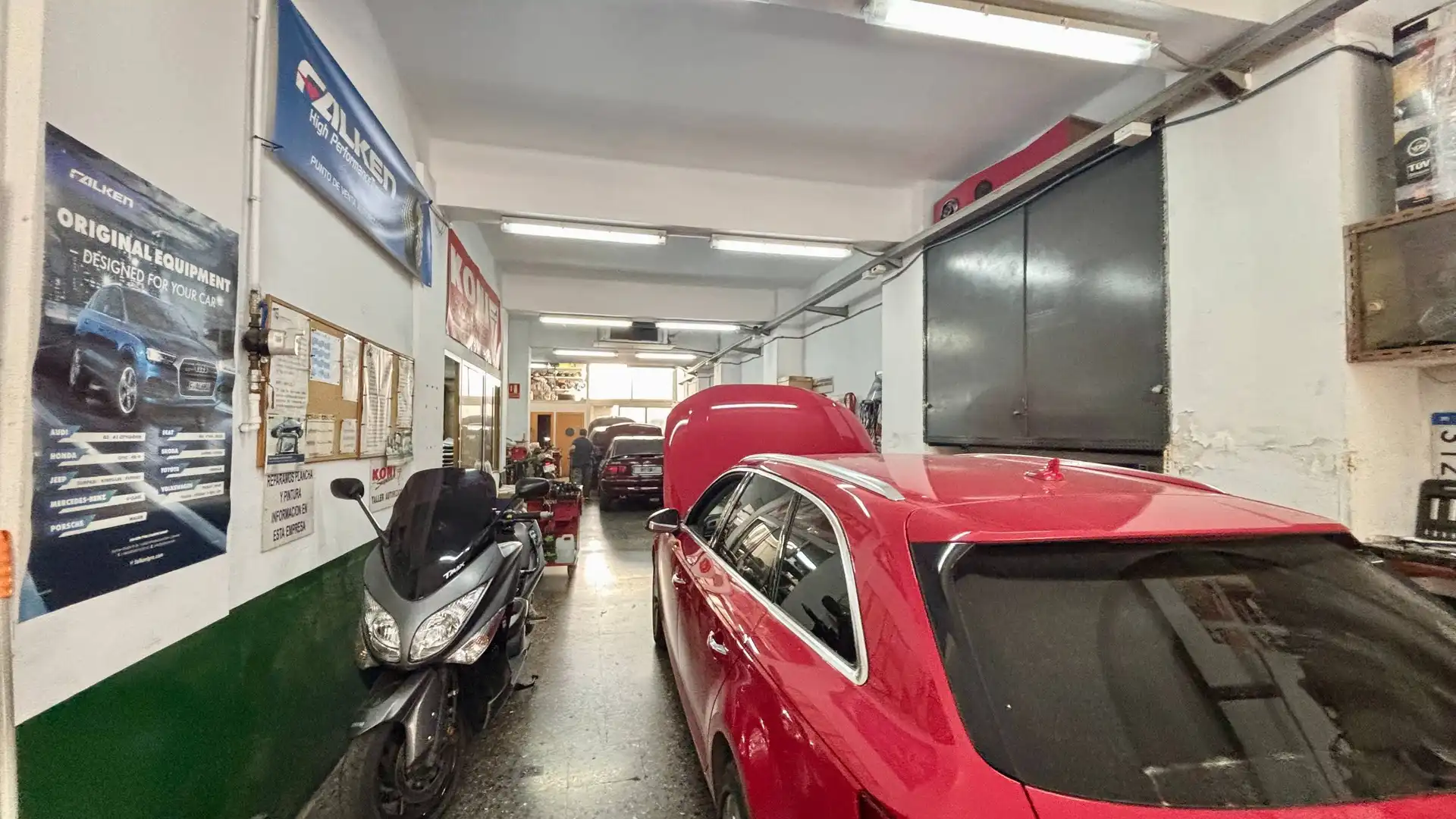 Local comercial en venta en L'Eixample