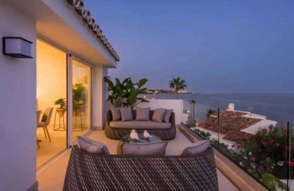 Terraza de Casa o chalet en venta en Estepona con Aire acondicionado, Jardín privado y Terraza
