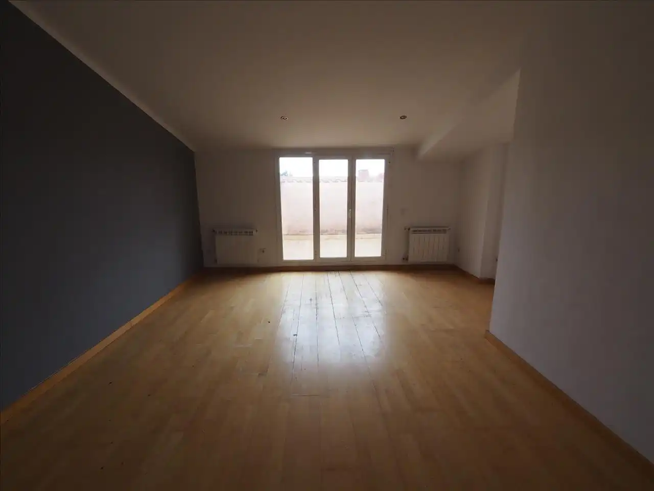 Dúplex en venta en Torelló con Calefacción, Terraza y Balcón