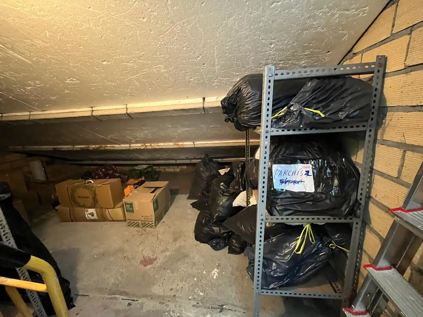 Flat for sale in Vigo   with Storage room