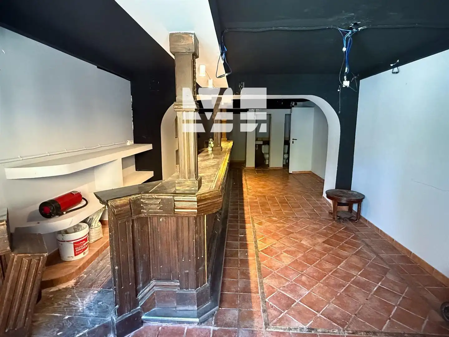 Local comercial en venta en de Monturiol, imagen 4