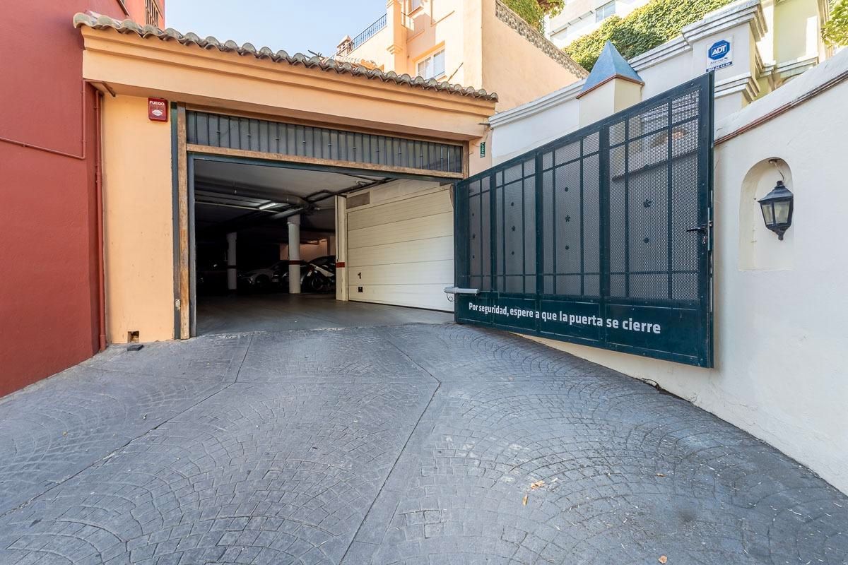 Aparcament de Garatge en venda en  Granada Capital