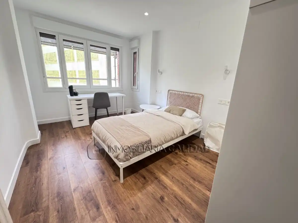Bedroom of Flat for rent in Burgos  with Heating and Terrace