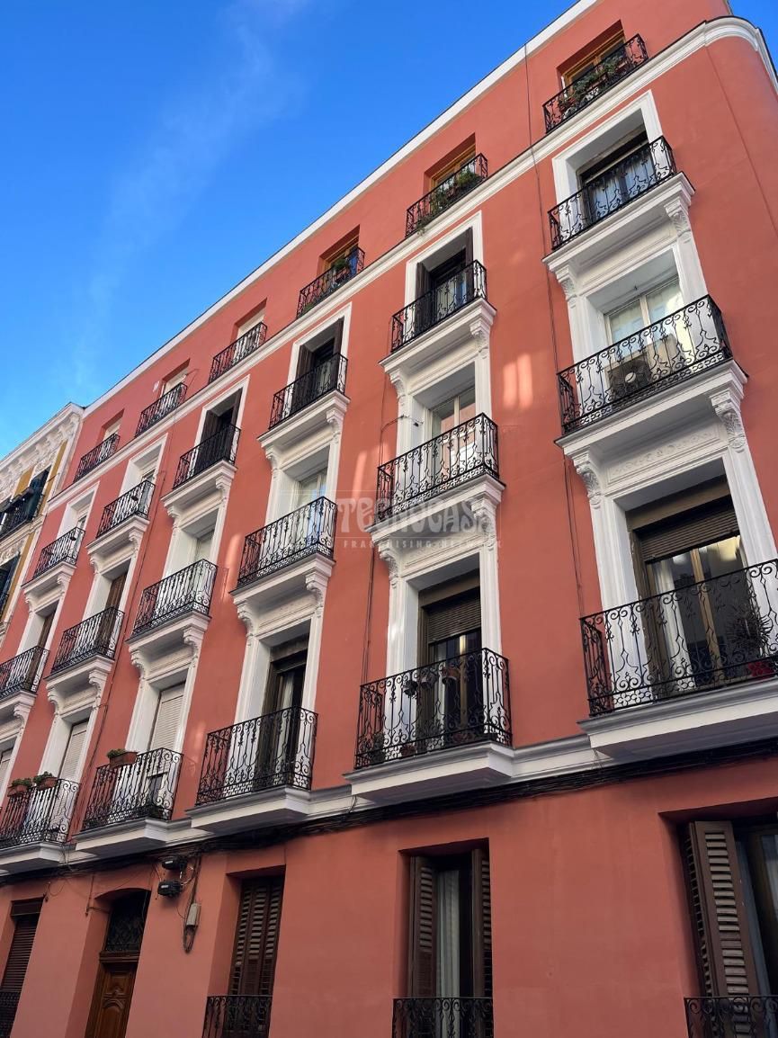 Flat for sale in Divino pastor, Universidad - Malasaña, Centro