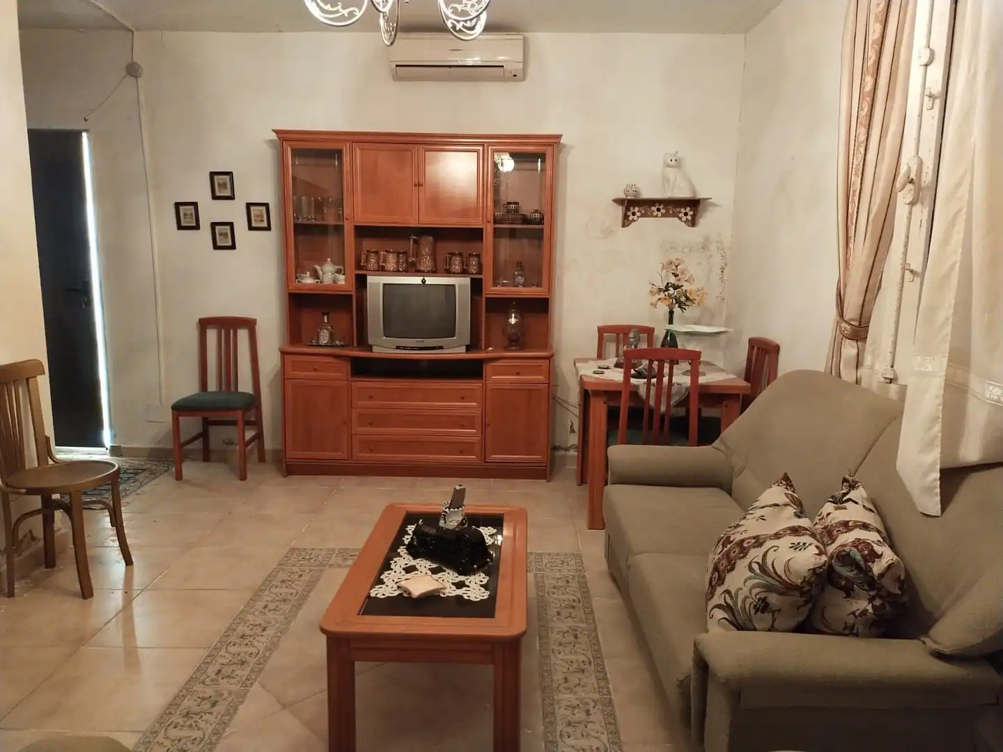 Sala de estar de Casa o chalet en venta en Navalvillar de Pela con Aire acondicionado y Amueblado