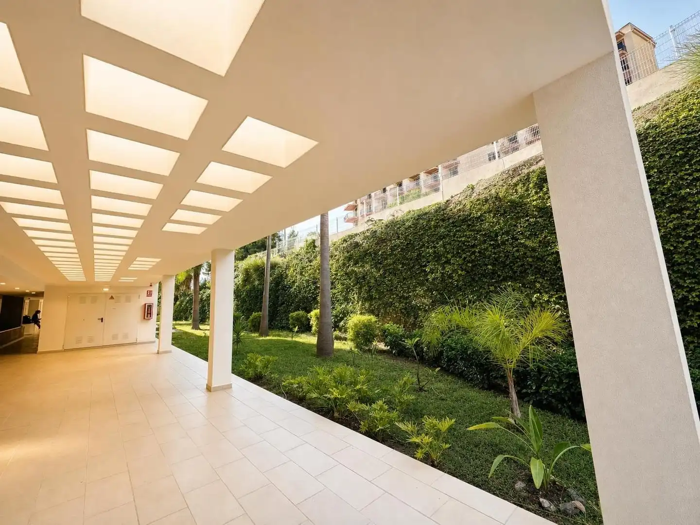 Terraza de Apartamento en venta en Torrequebrada