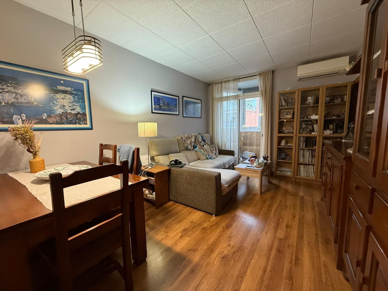 Piso en venta en El Camp de l'Arpa del Clot, Sant Martí