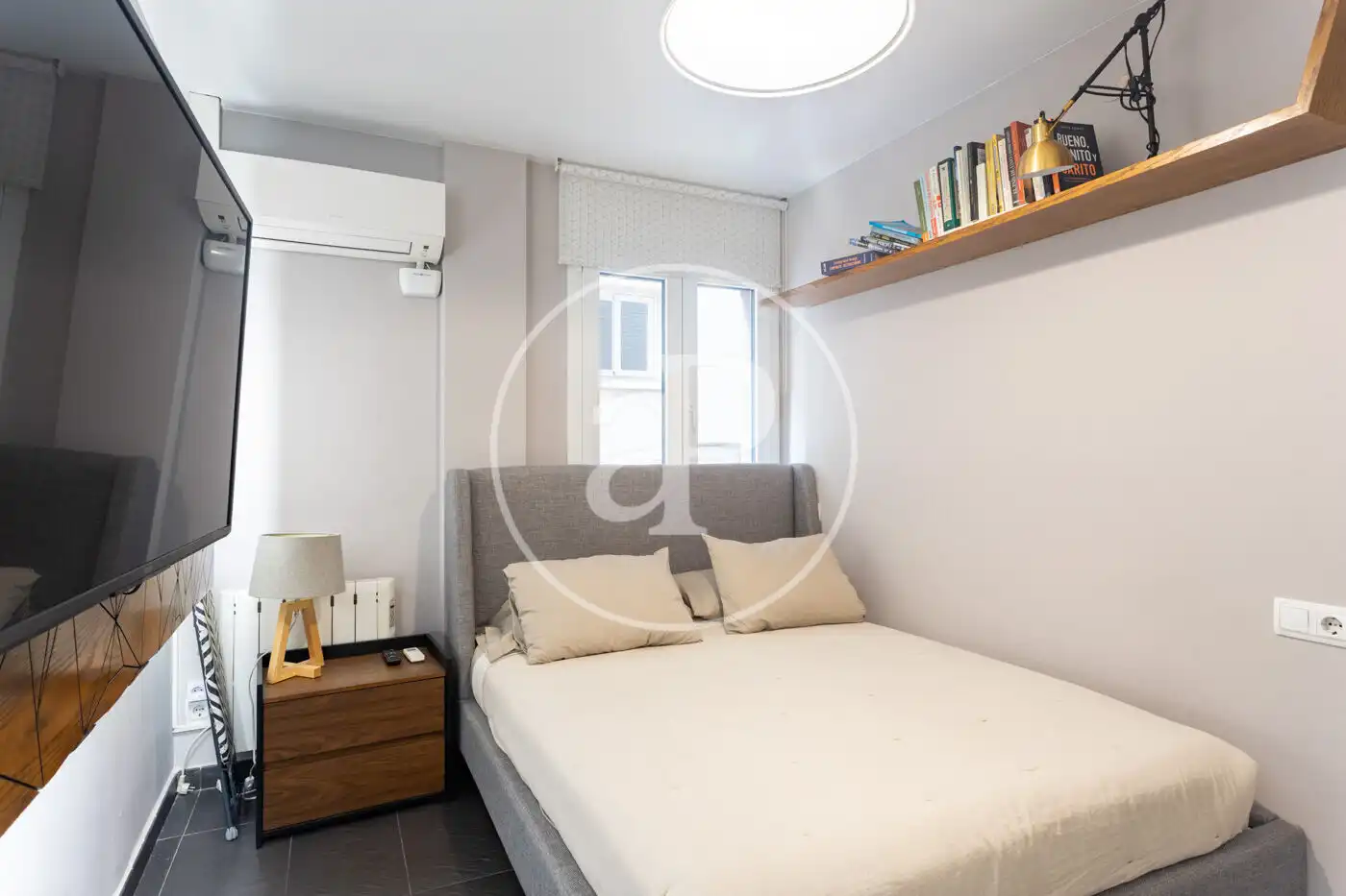 Bedroom of Flat for rent in Barcelona  with Air Conditioner, Heating and Private garden