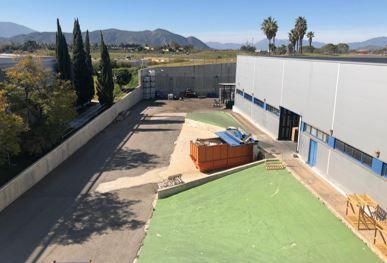 Vista exterior de Nau industrial en venda en Málaga Capital