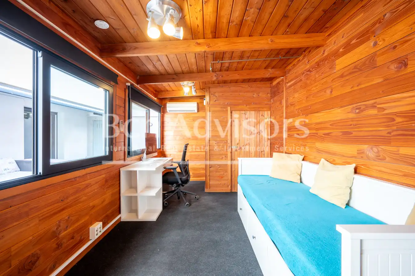 Bedroom of Flat for sale in Barcelona  with Air Conditioner, Heating and Parquet flooring