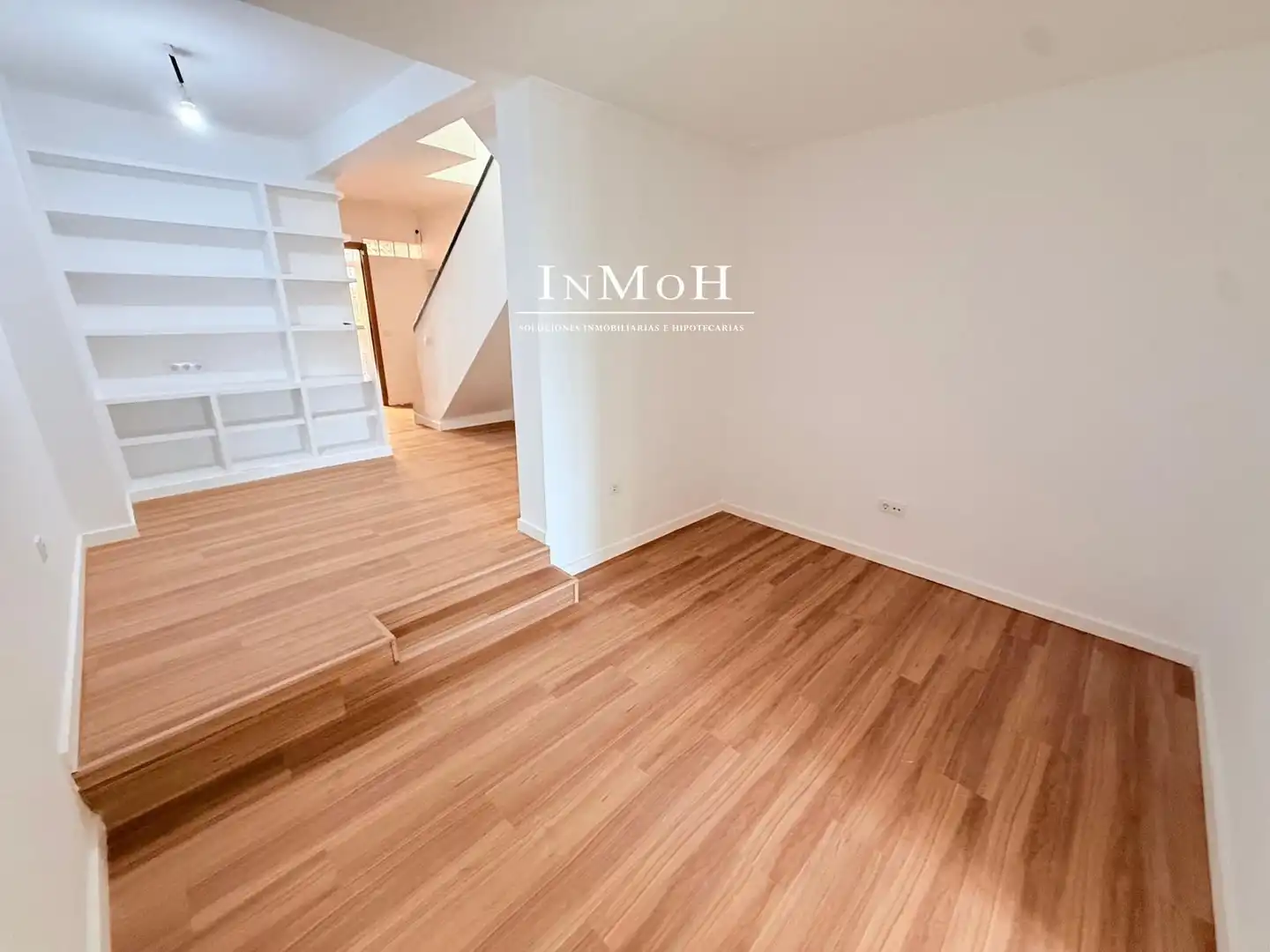 Sala de estar de Casa adosada en venta en San Fernando con Balcón y Alarma
