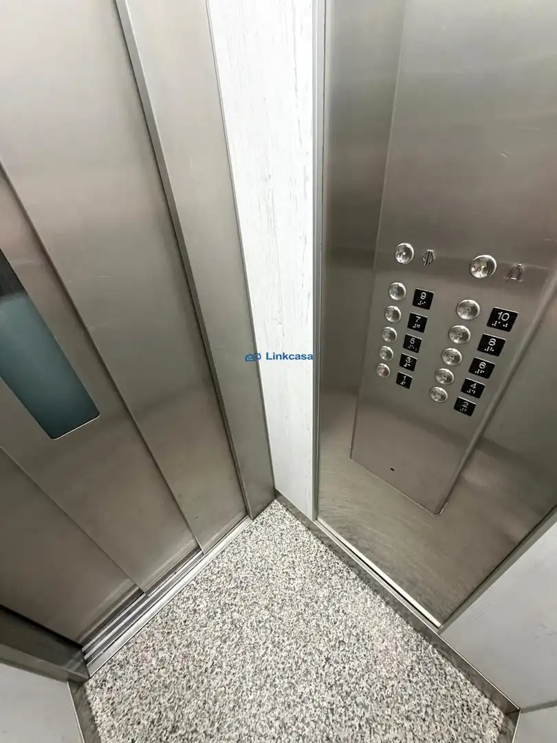 Aparcament de Pis en venda en Leganés amb Aire condicionat, Calefacció i Traster