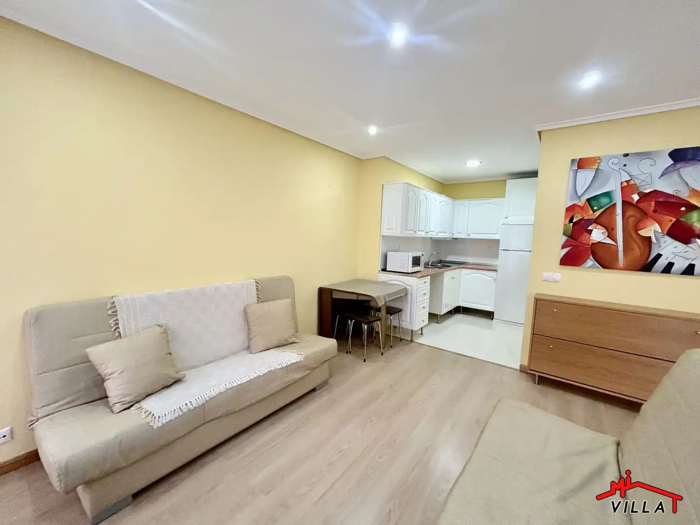 Piso en venta en Laredo con Parquet y Amueblado