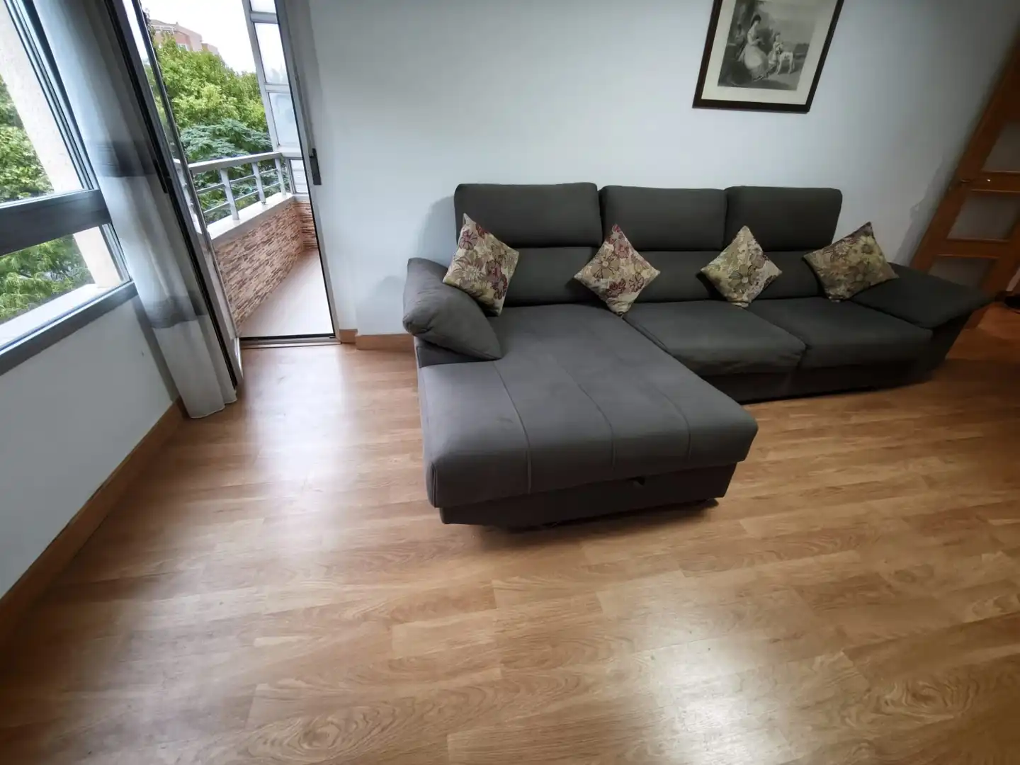 Flat with terrace to rent in Paseo Circunvalación, imagen 3
