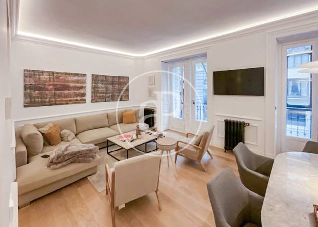 Piso en Alquiler en Calle de Juan de Mena en Jerónimos