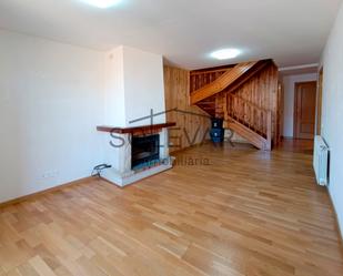 Living room of Duplex for sale in Sort  with Air Conditioner, Heating and Swimming Pool