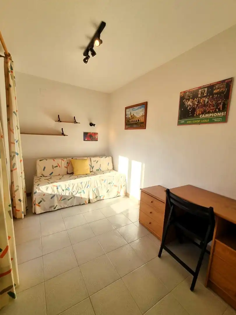 Habitación de Piso en venta en Ginestar con Calefacción