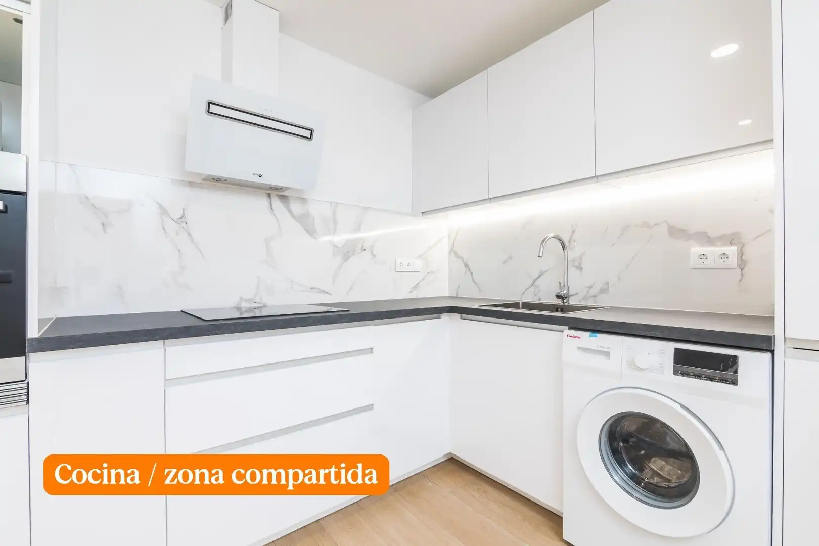 Room in Carrer EMILIO SALA HERNANDEZ, 14, El Toscar