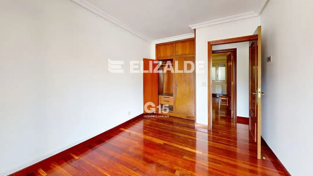 Habitación de Piso en venta en Hernani con Terraza, Trastero y Balcón