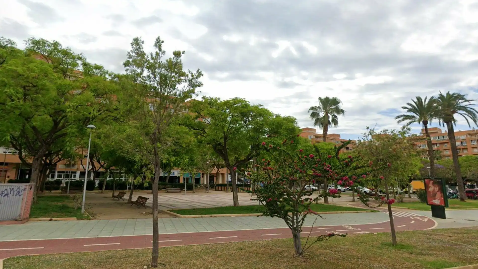 Vista exterior de Pis en venda en San Luis