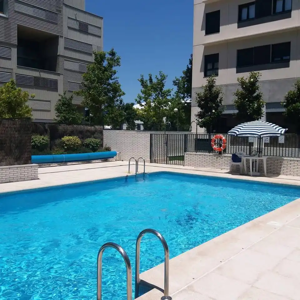 Piscina de Pis en venda en Madrid amb Aire condicionat, Calefacció i Traster