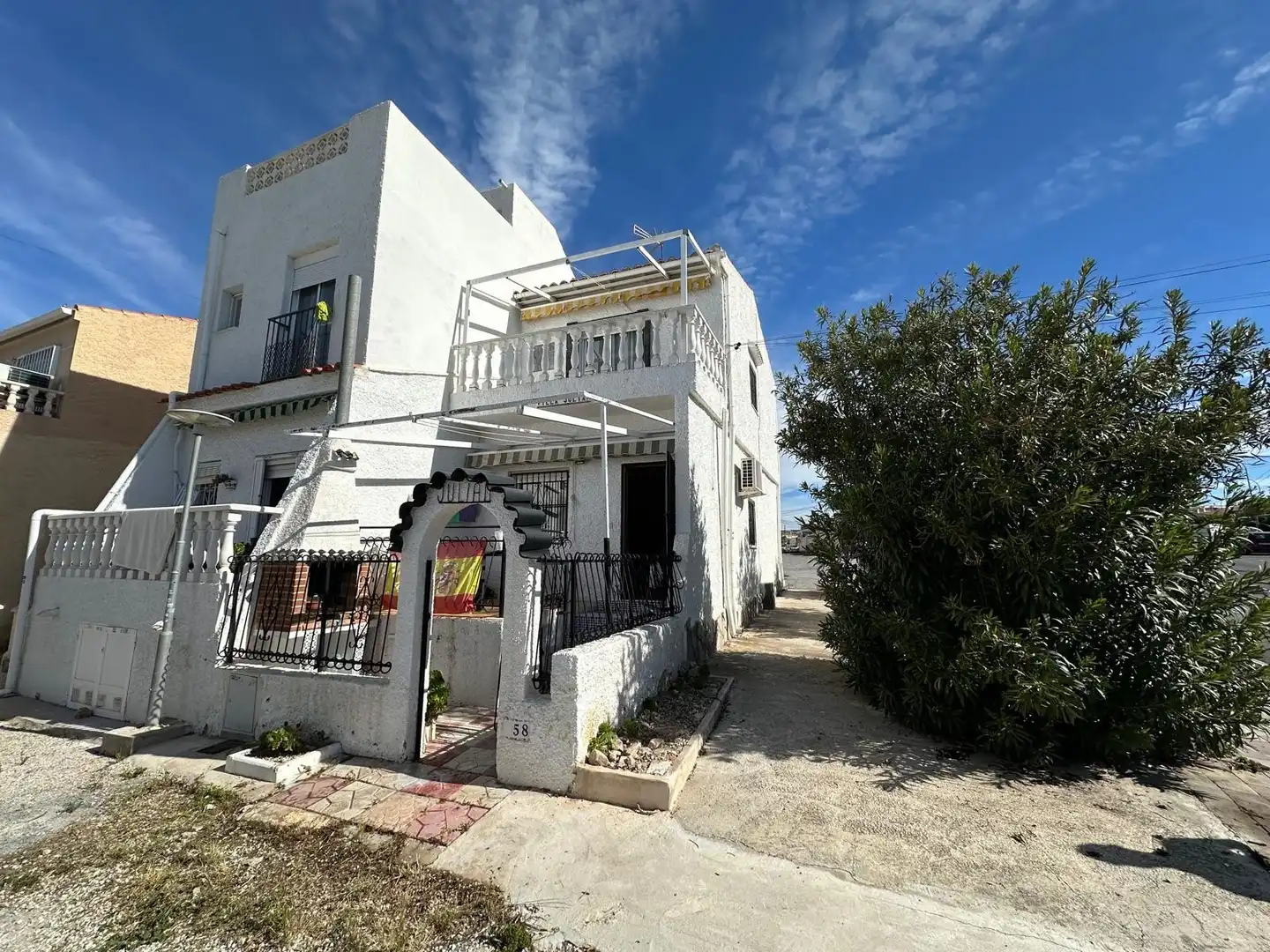 Casa con terraza en venta en San Fulgencio