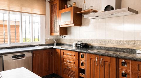 Foto 3 de Casa adosada en venta en Valdeolletas - Las Cancelas - Xarblanca, Marbella
