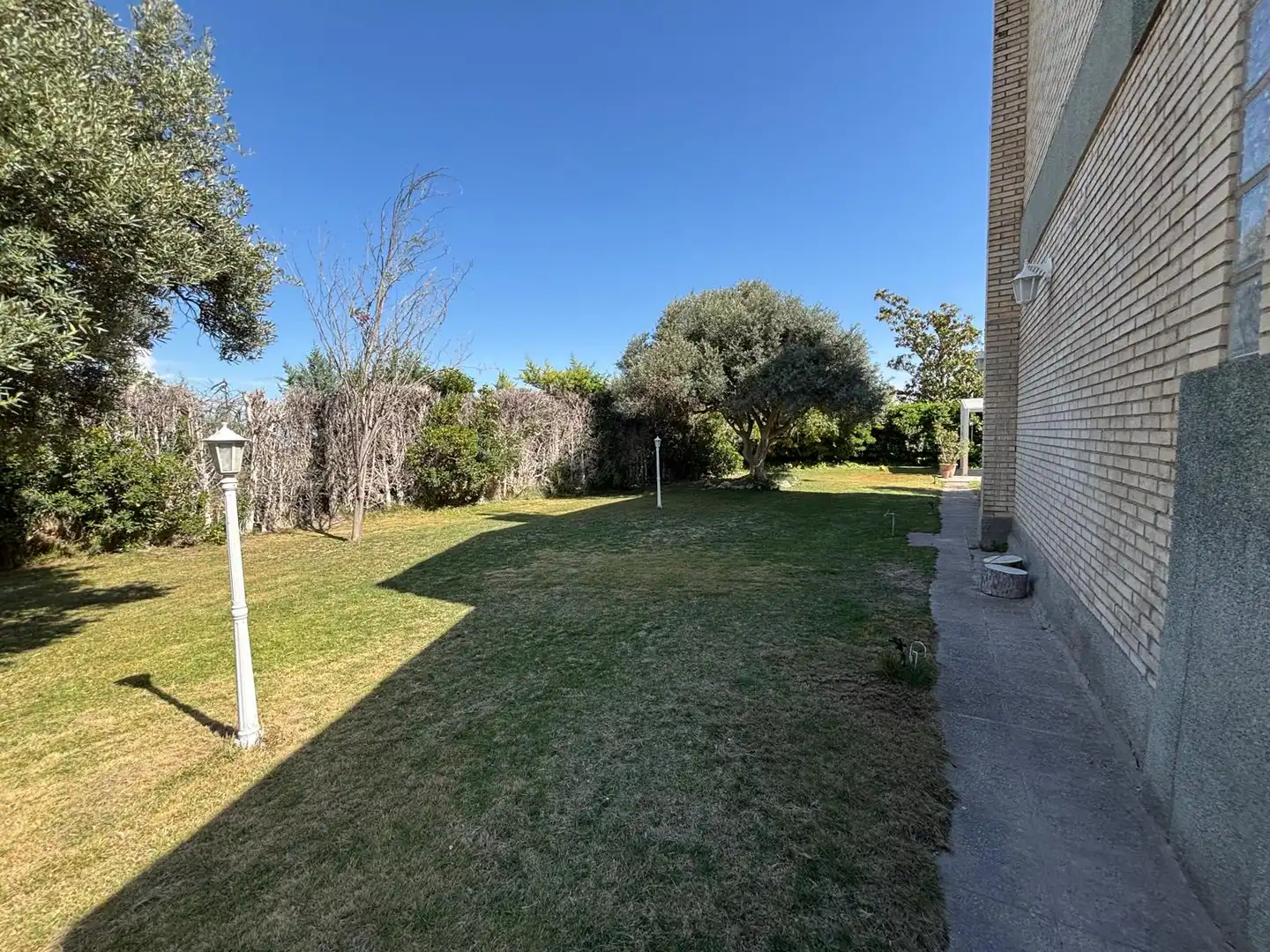 Casa adosada en venta en  Zaragoza Capital con Aire acondicionado, Calefacción y Jardín privado