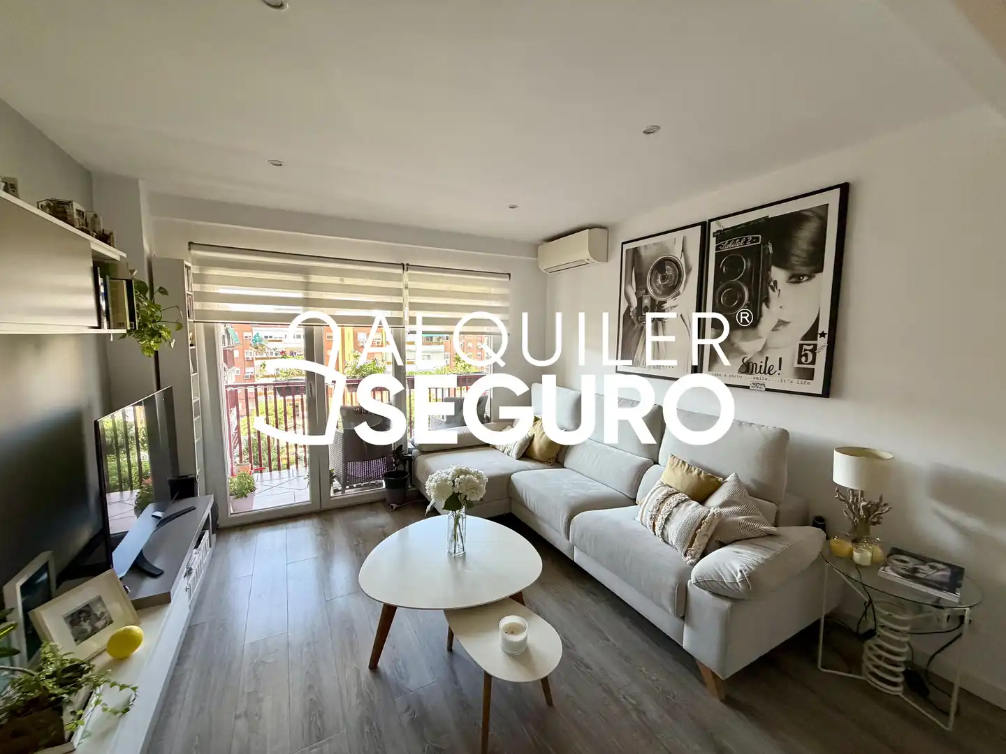 Living room of Flat for rent in Leganés  with Air Conditioner, Heating and Terrace
