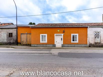 Exterior view of House or chalet for sale in Carballo  with Private garden, Terrace and Storage room