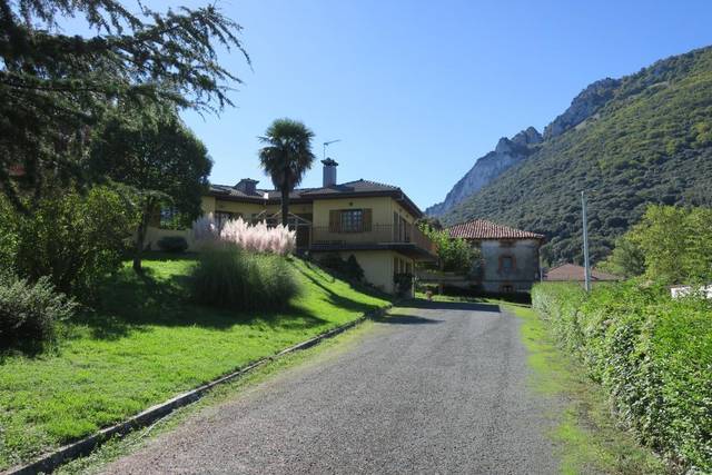 Casa-chalet en Venta en Carretera Estella  en Arakil