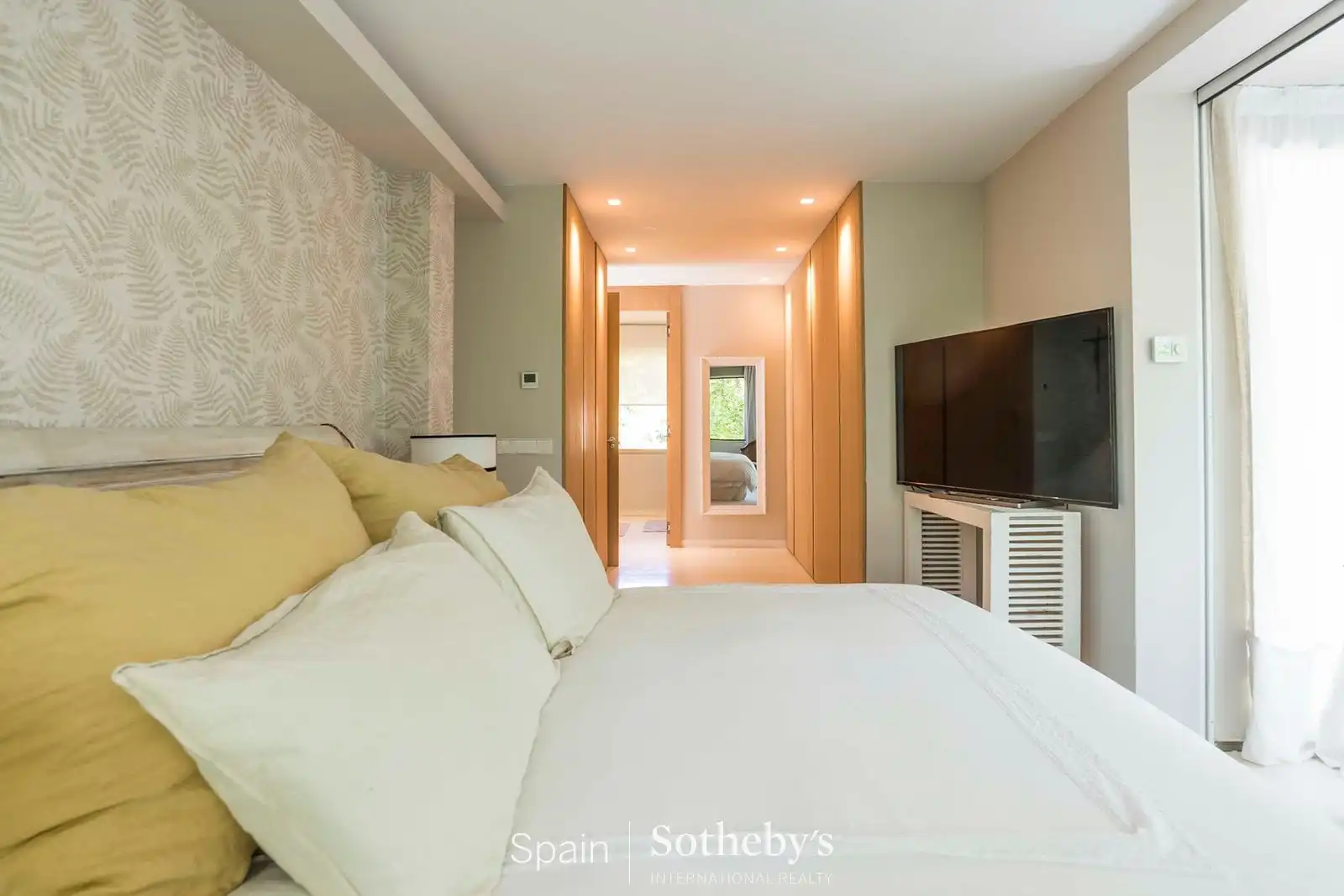 Habitación de Casa adosada en venta en Madrid con Aire acondicionado, Calefacción y Jardín privado