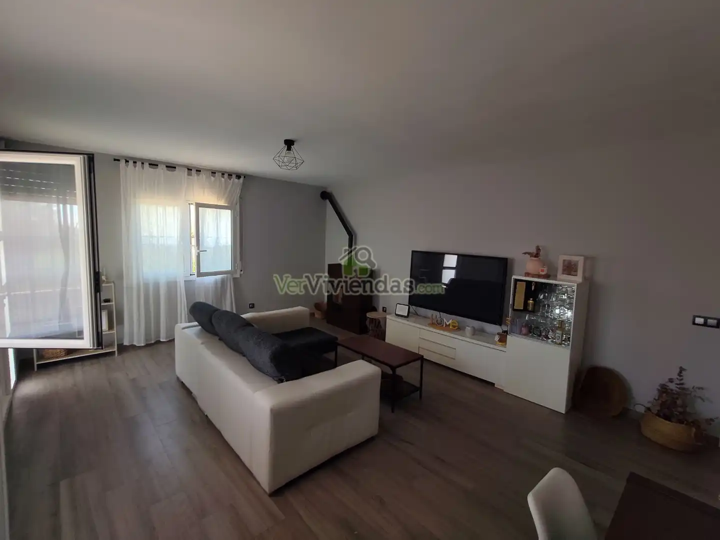 Sala d'estar de Casa o xalet en venda en Vallirana amb Aire condicionat, Calefacció i Jardí privat