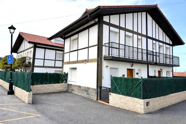 Casa adosada en Venta en cerdigo en Oriñón - Allendelagua