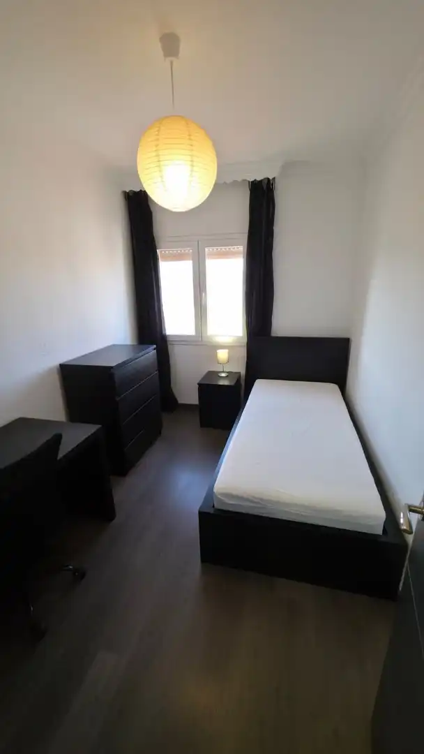 Flat for rent in de La Banqueta, Santa Bárbara - Ciudad Deportiva