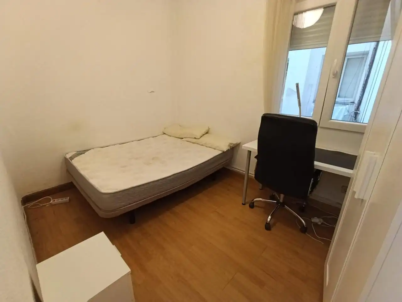 Habitación de Planta baja en venta en Madrid