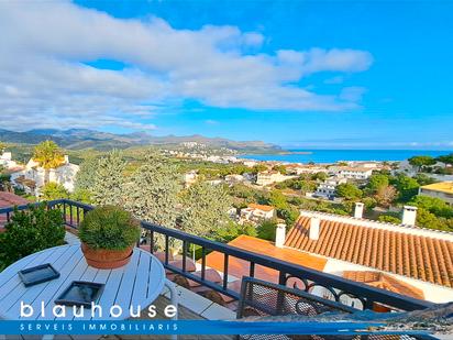 Vista exterior de Casa o xalet en venda en Llançà amb Aire condicionat, Calefacció i Jardí privat