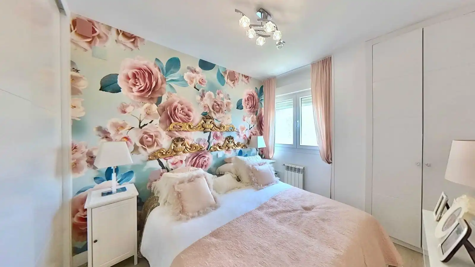 Habitación de Apartamento en venta en Boadilla del Monte con Aire acondicionado, Calefacción y Jardín privado