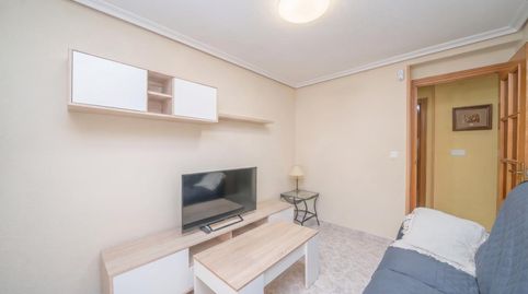 Foto 2 de Piso en venta en C/ Villa de Chiva, Virgen del Remedio - Parque Lo Morant, Alicante / Alacant