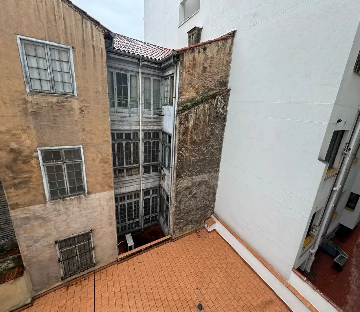 Vista exterior de Piso en venta en Gijón  con Calefacción y Parquet