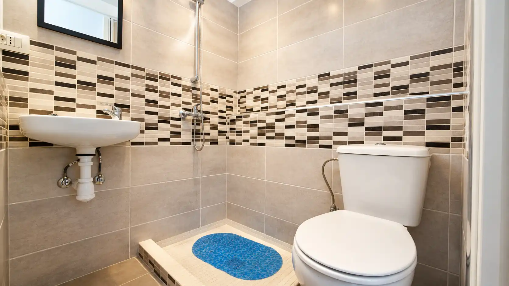 Baño de Apartamento en venta en Arona con Terraza, Horno y Lavadora