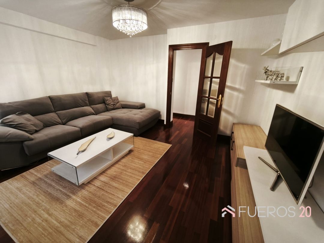 Living room of Flat for sale in Barakaldo   with Furnished
