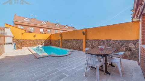 Foto 3 de Casa adosada en venda a San Benito - Soledad - Hispanidad, Madrid