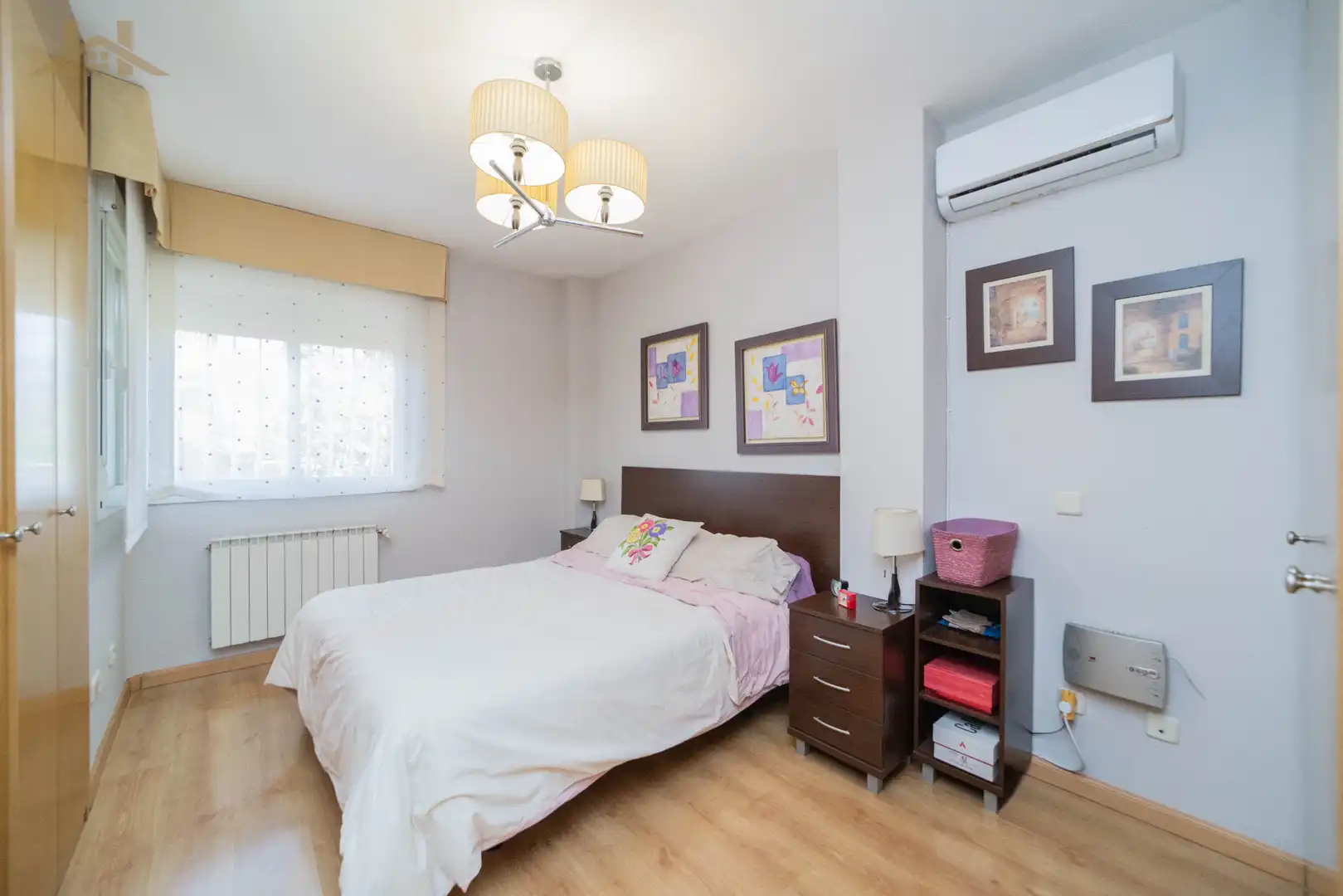 Habitación de Casa adosada en venta en Leganés con Aire acondicionado, Calefacción y Jardín privado