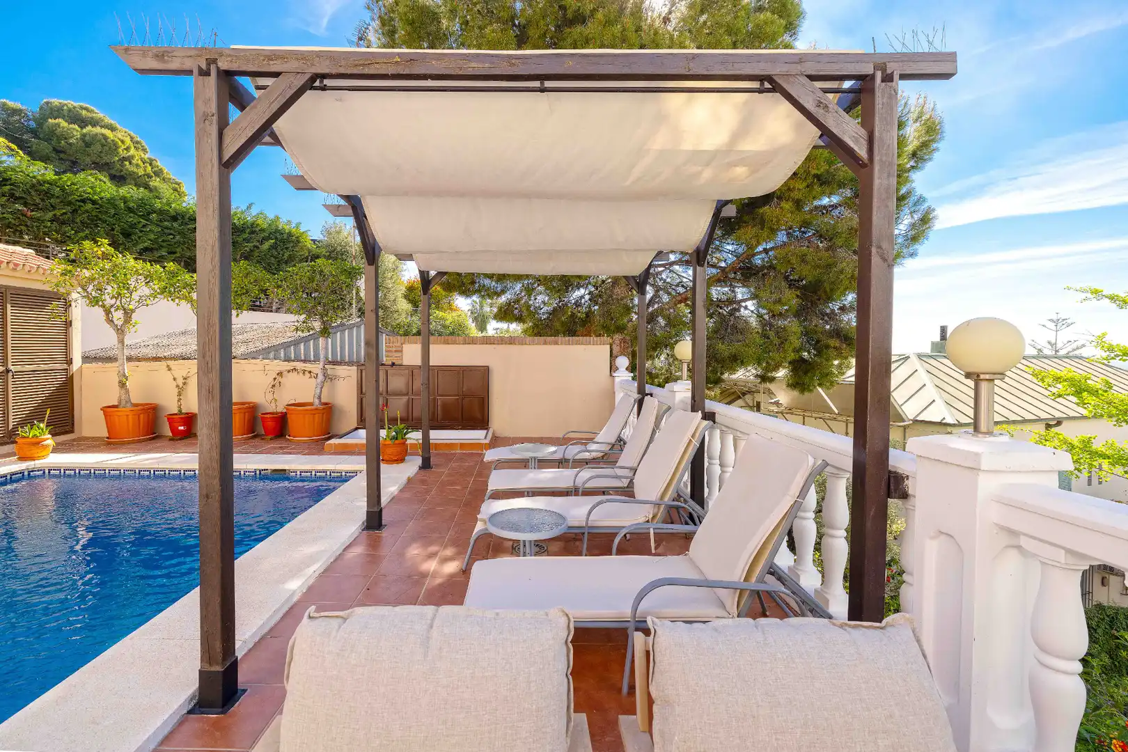 Terrassa de Casa o xalet en venda en Málaga amb Aire condicionat, Calefacció i Jardí privat