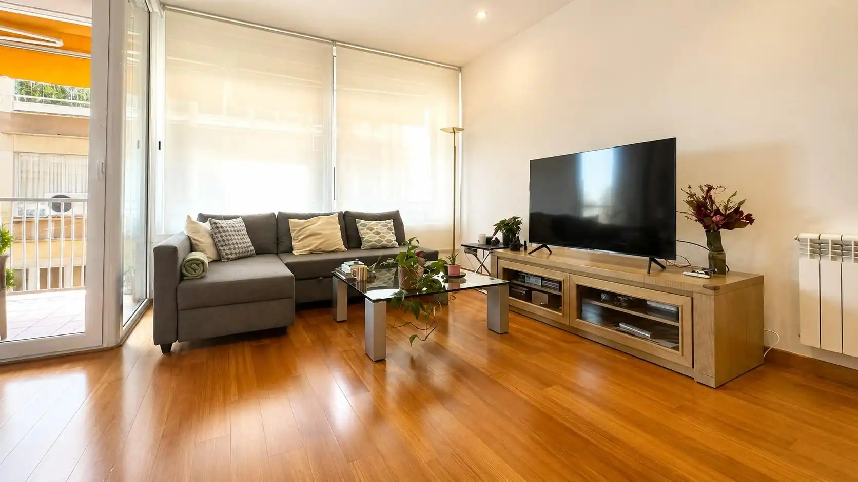 Sala de estar de Piso en venta en Barcelona con Aire acondicionado, Calefacción y Parquet