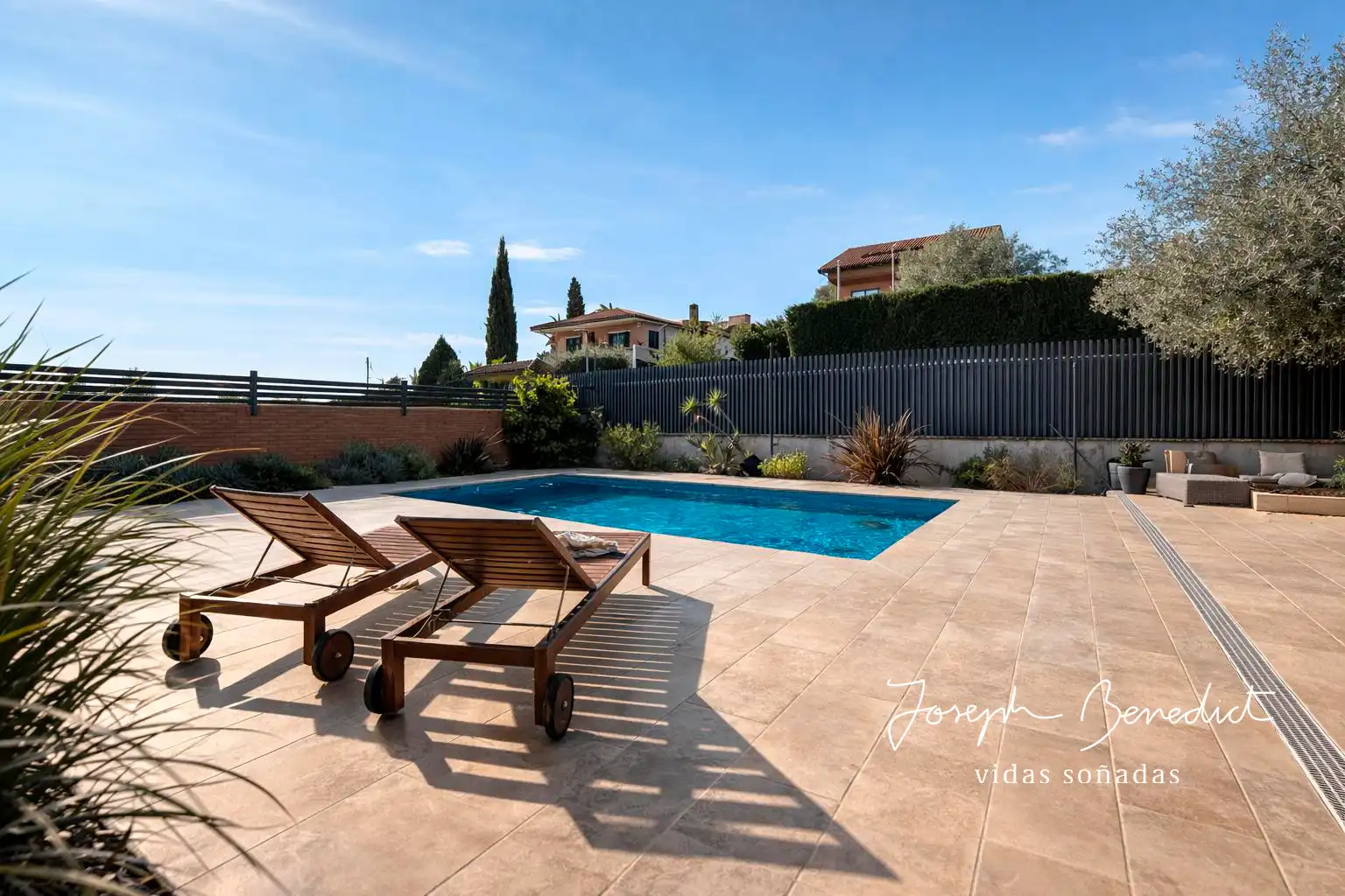 Piscina de Casa o xalet en venda en Castelldefels amb Aire condicionat, Calefacció i Jardí privat