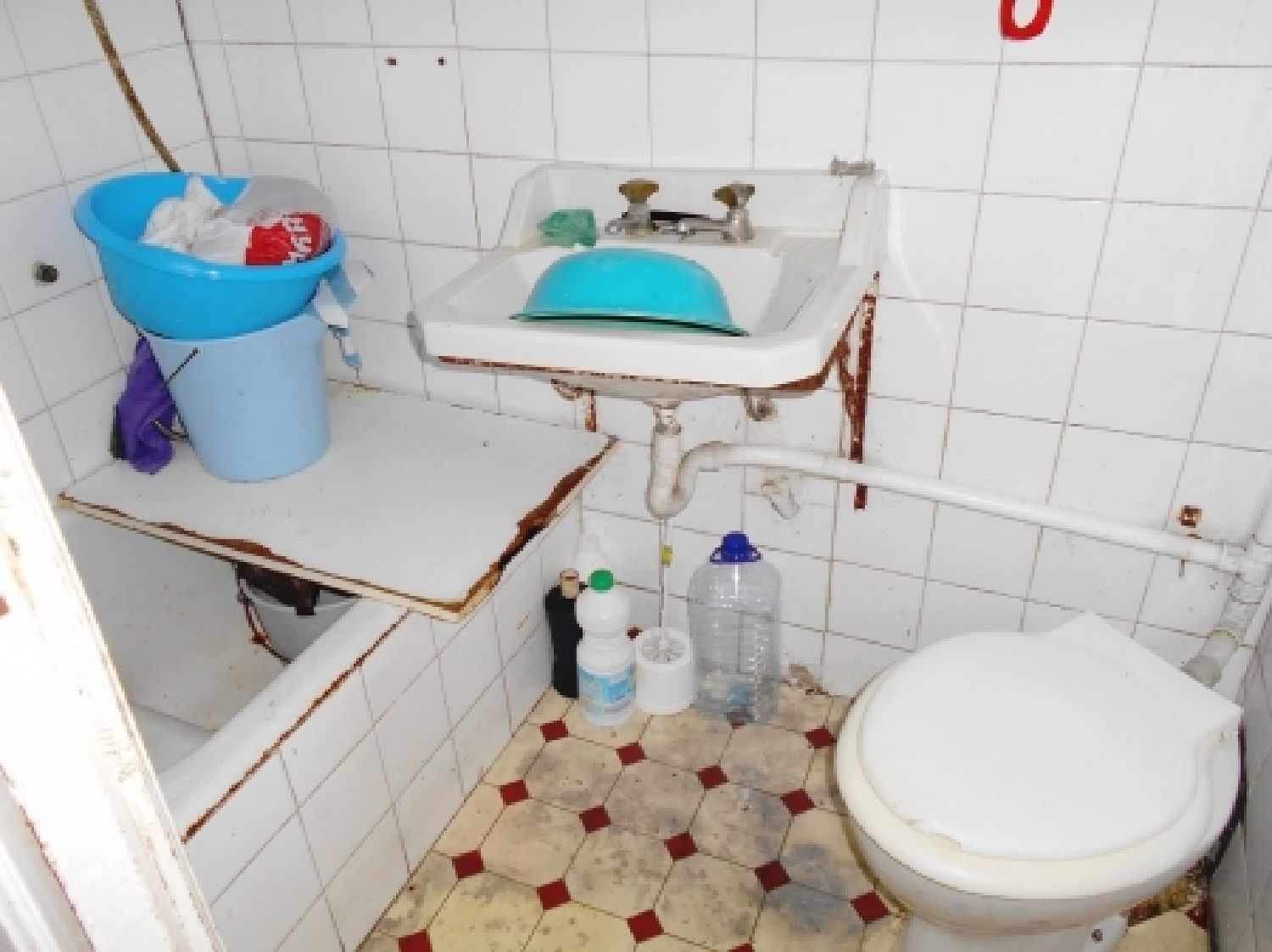 Bathroom of Building for sale in Pontedeume